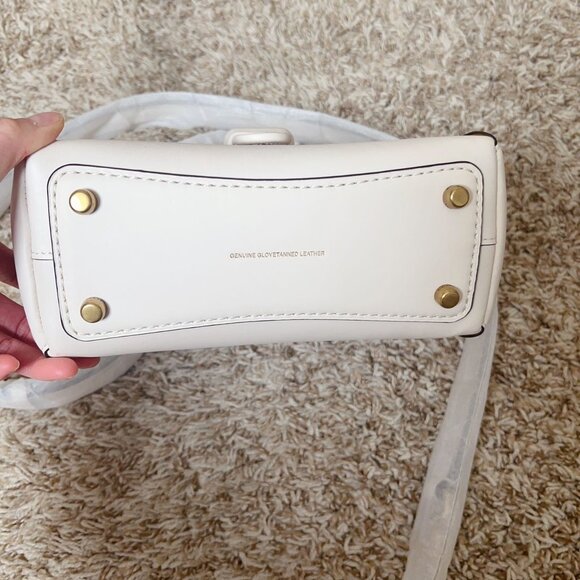 Coach Courier Carryall 23 With Floral Applique - Picture 4 of 9